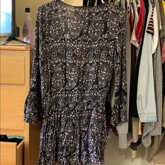 Romper - Picture 2 of 4